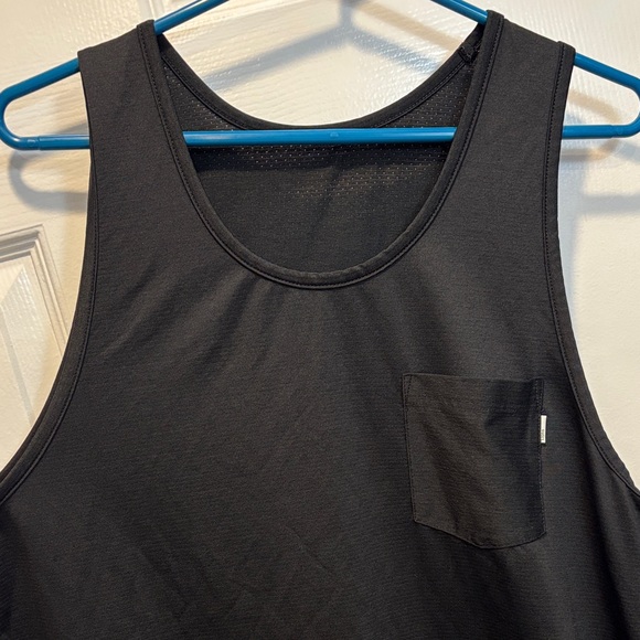 Vuori Men's Black Tank Top with Pocket - Picture 4 of 7